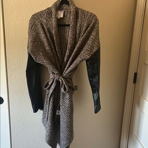 Romeo & Juliet Couture Brown Sweater Cardigan